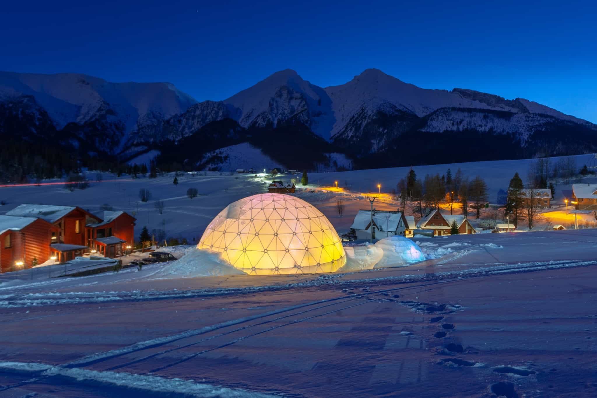 Spend the night in an igloo? Off to Finnish Lapland! Mr Nordic