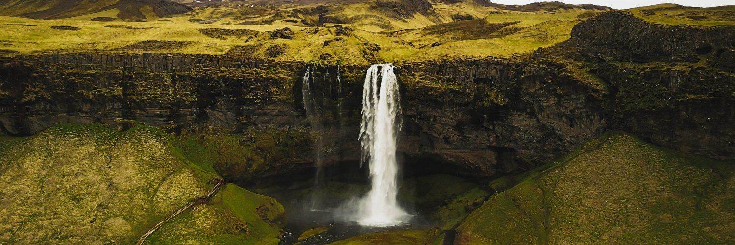 what is the best time to visit Iceland?